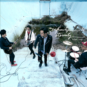 女生脱裤子吃七八的视频。
