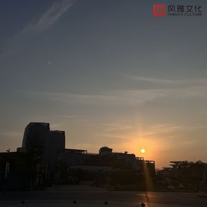 女生脱裤子吃七八的视频。
